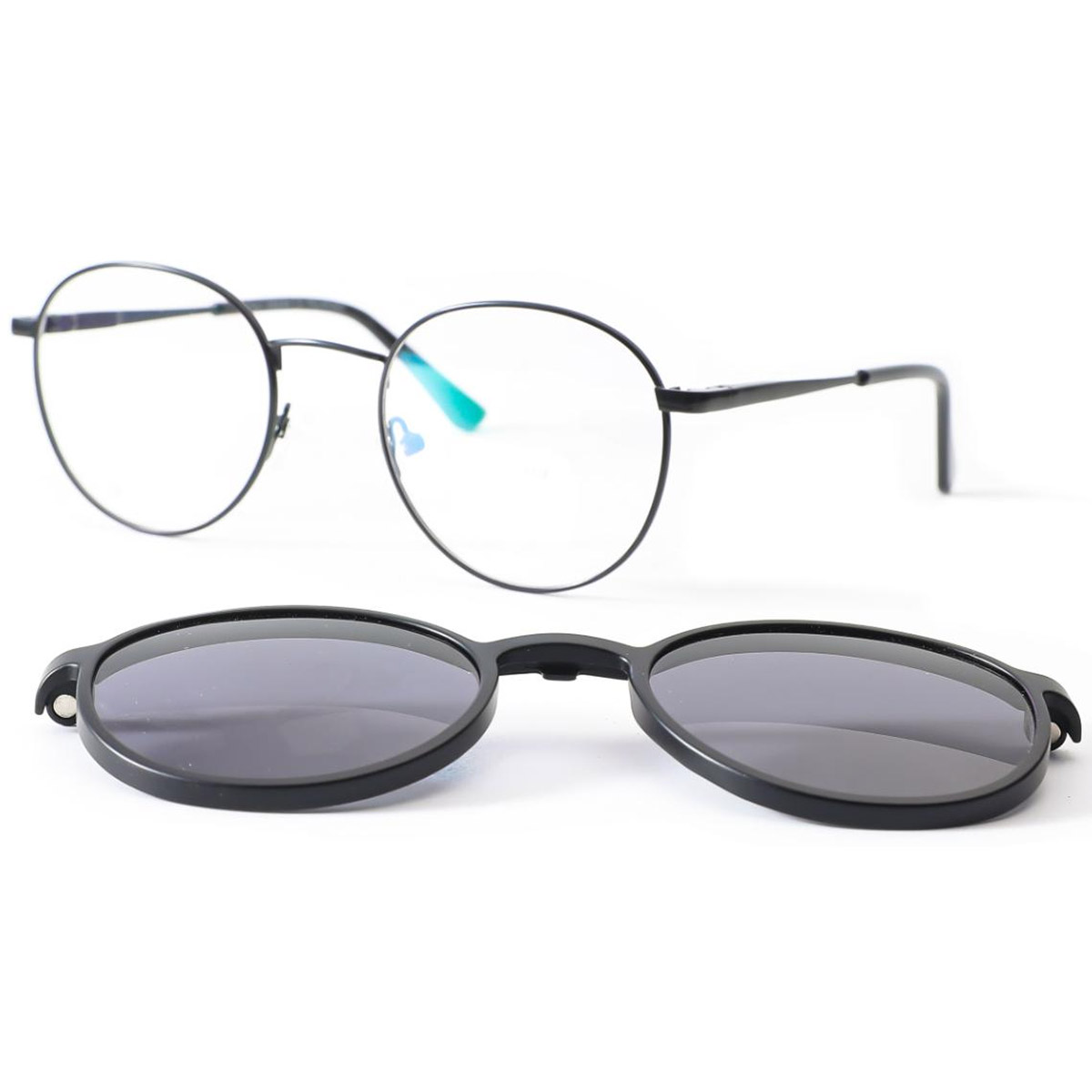 Clip résistant à l'huile sur les lunettes de soleil